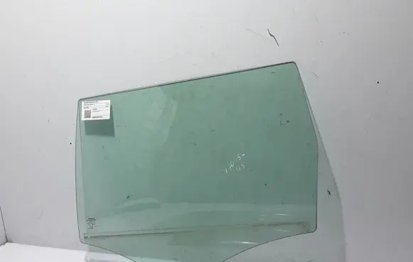 Volvo V70 Rear door window glass 31217993