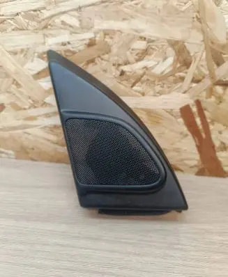 Volvo XC60 Front door high frequency speaker 30781067 M5XUG 11W51