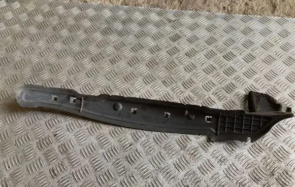 Skoda Superb B8 (3V) Fender end trim 3V0821112B