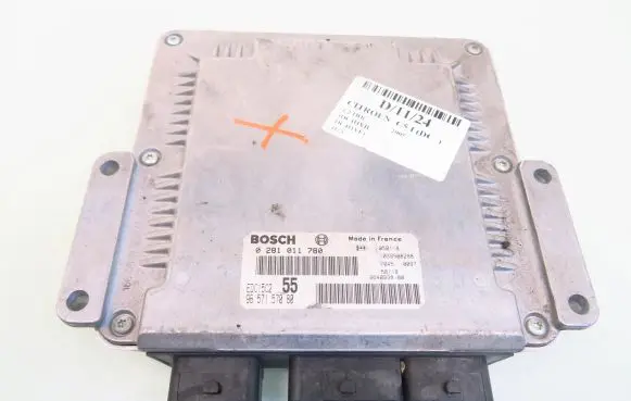 Citroen C5 Engine control unit/module 9657157080 0281011780