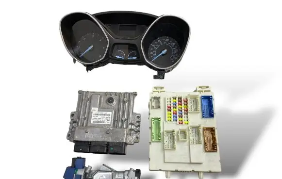 Ford Grand C-MAX Engine control unit/module BV6112A650AEE BV6N14A073EP 97RI010012