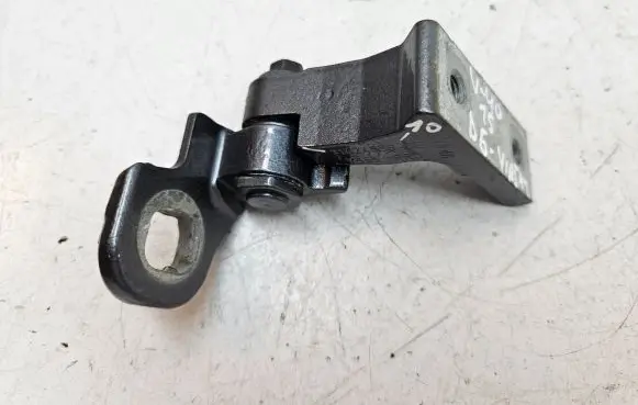 Volvo V40 Cross country Rear door upper hinge 31424659