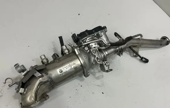 BMW 7 G11 G12 EGR valve cooler 8574815