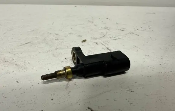 Coolant temperature sensor