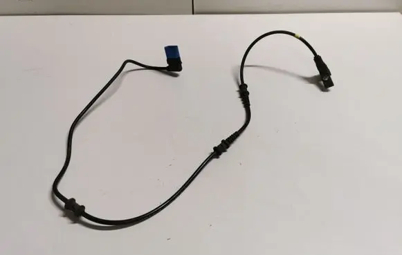 Mercedes-Benz C W205 Brake pads wear sensor A2055403406