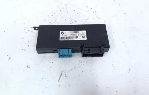 BMW 5 F10 F11 Gateway control module 9299592