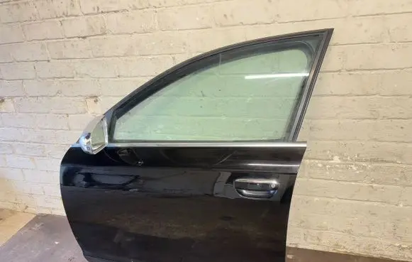 Audi A6 S6 C6 4F Front door