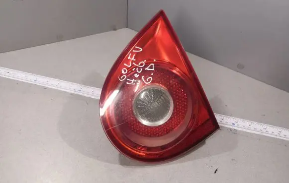 Volkswagen Golf V Tailgate rear/tail lights 1K6945094J