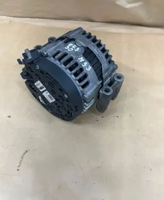 BMW 3 E92 E93 Generator/alternator 1915137