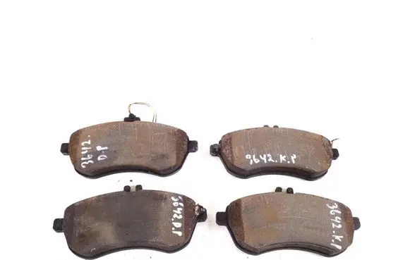 Mercedes-Benz E W212 Brake pads (front) A0074201620
