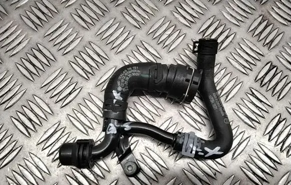 Audi Q5 SQ5 Engine coolant pipe/hose 05L122157CE 05L121157J