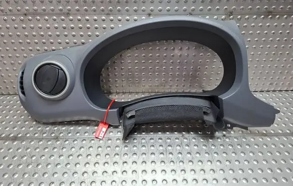 Peugeot Partner Dashboard trim S26340808 9680897477