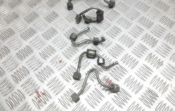 Ford Focus Fuel injector supply line/pipe 