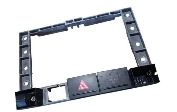 Volkswagen Touareg I Radio/GPS head unit trim 7L6857318 P0091982