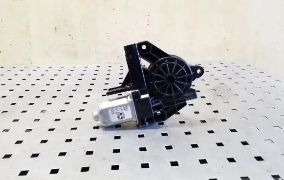 Volvo XC70 Rear door window regulator motor 966265102