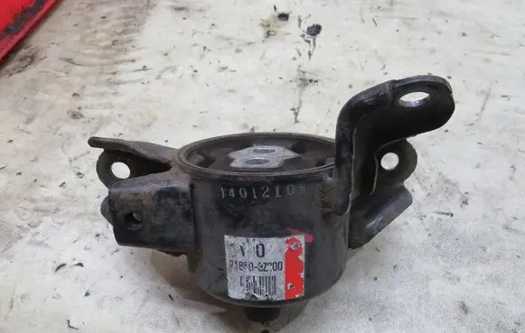 KIA Carens III Gearbox mount 21830-3Z200