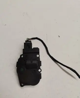 BMW 3 F30 F35 F31 Intake manifold valve actuator/motor T1015556H