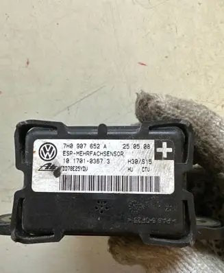 Audi Q7 4L ESP acceleration yaw rate sensor 7H0907652A 10170103673