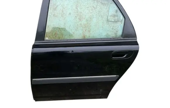 Rear door