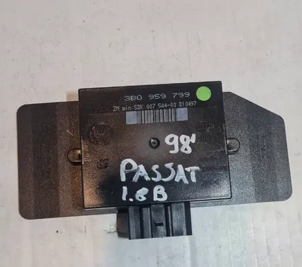 Volkswagen PASSAT B5 Comfort/convenience module 3B0959799 5DK00754400