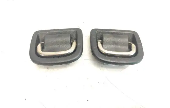 Volkswagen Golf VII Tie down hook / loop 