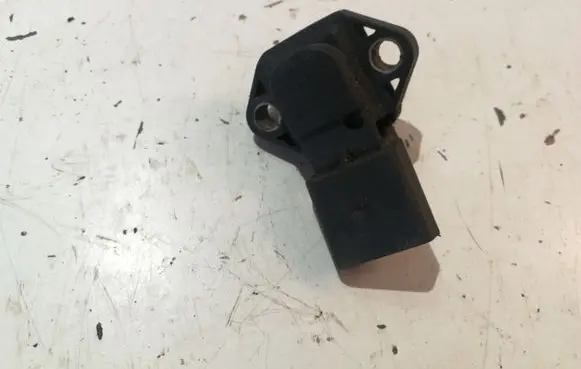 Volkswagen PASSAT B5 Air pressure sensor 0281002177 038906051