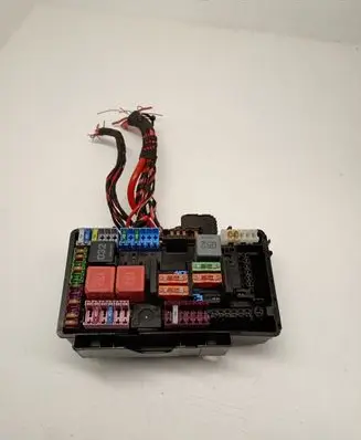 Mercedes-Benz C W205 Fuse box set A2059068501