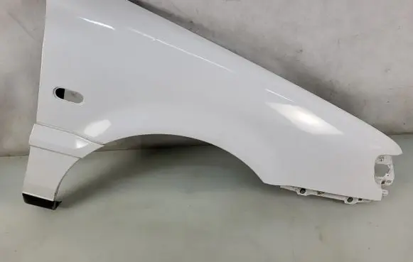 Volkswagen PASSAT B4 Fender