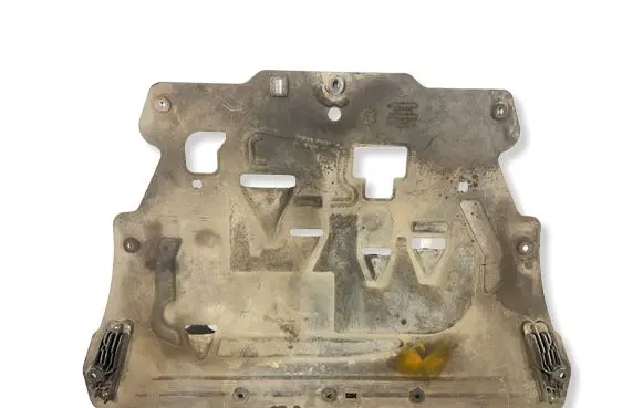 Volvo XC90 Engine splash shield/under tray 31378306