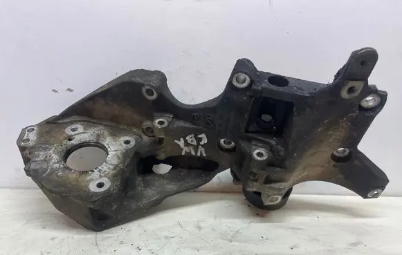 Volkswagen PASSAT B6 Generator/alternator bracket 03L903139D
