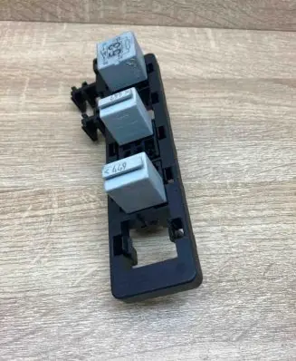 Volkswagen Golf V Other relay 1K1937503 141951253B