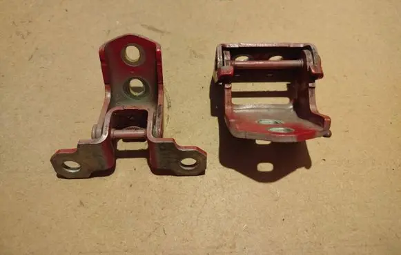 Renault Twingo II Front door hinge set 353027