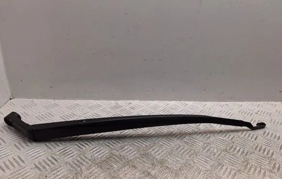 Toyota Auris 150 Front wiper blade arm 8521102180 3151820