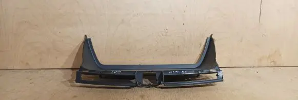 Citroen C4 I Picasso Radio/GPS head unit trim 9654110277
