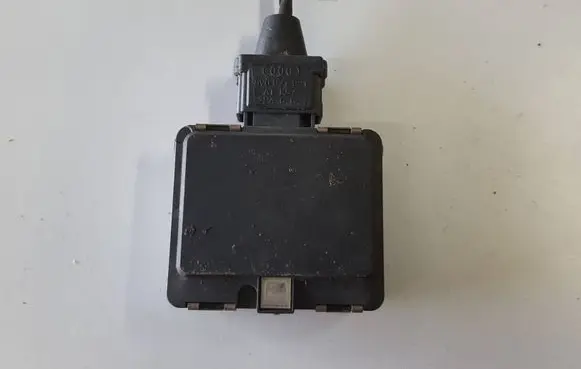 Skoda Octavia Mk3 (5E) Distronic sensor radar 5Q0907561B