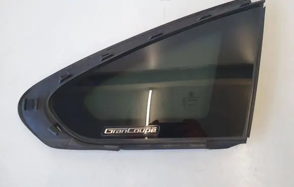 BMW 4 F36 Gran coupe Rear side window 7412032