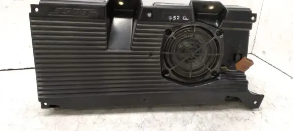Alfa Romeo GT Subwoofer speaker 606833180 470081 470281
