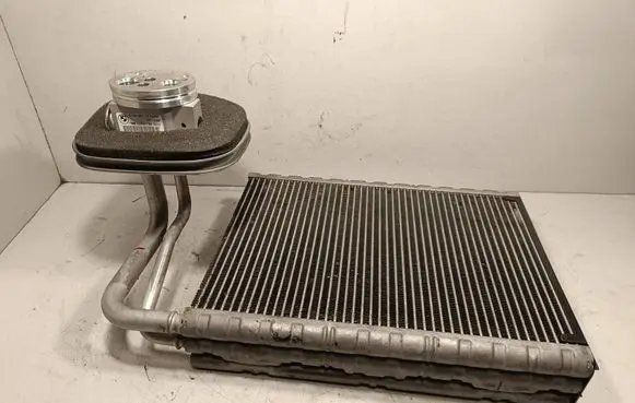 Air conditioning (A/C) radiator (interior)