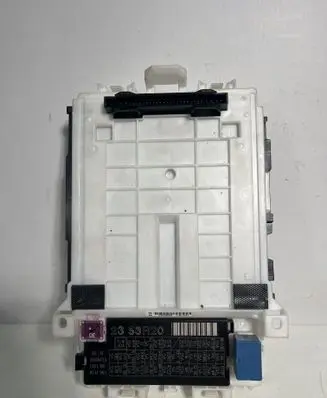 Suzuki Ignis Engine control unit/module 2353R20 232320Z04