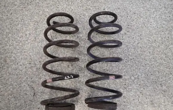 Mitsubishi Colt Rear coil spring