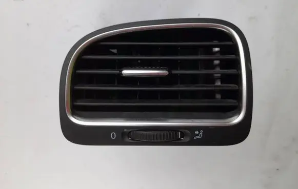 Volkswagen Golf VI Dashboard side air vent grill/cover trim 5K0819709D 5K0819703k
