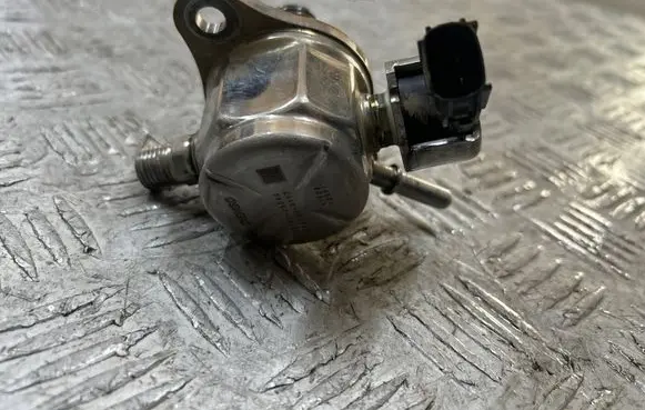 Lexus ES VII XZ10 Fuel injection high pressure pump 2310125040 2961003117