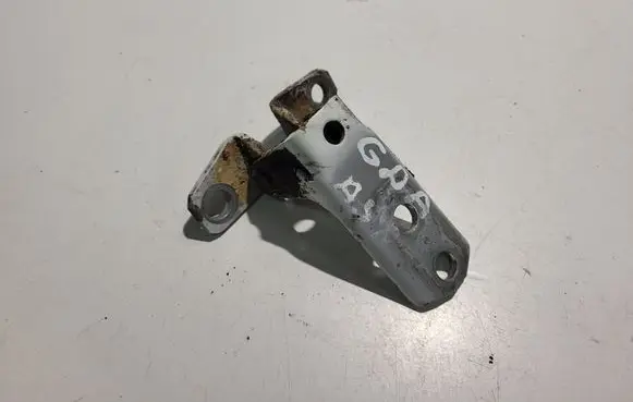 Mitsubishi ASX Rear door lower hinge
