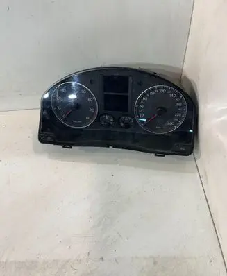 Volkswagen Golf V Speedometer (instrument cluster) V3354110 1K0920860K VWZ7Z0D9226497