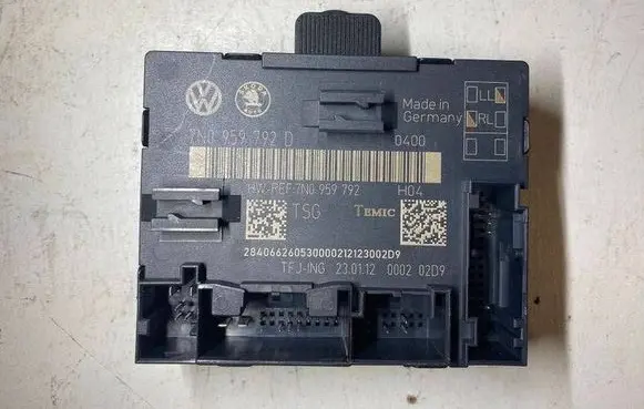 Skoda Yeti (5L) Door control unit/module 7N0959792D