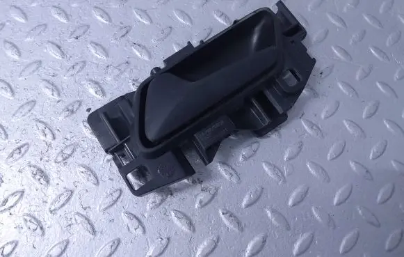 Citroen Berlingo Front door interior handle 9819743977