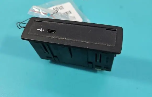 Mercedes-Benz CLA C118 X118 USB socket connector A2478203902 IMPRK1529623