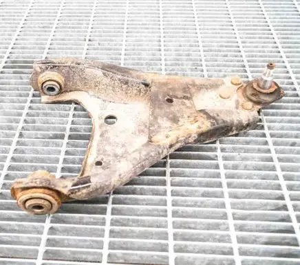Dacia Duster Front lower control arm/wishbone 0138R