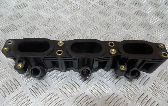 Ford Maverick Intake manifold YF1E9K461BG