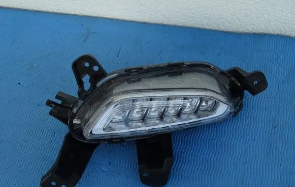 Hyundai i30 Front fog light 92208G41